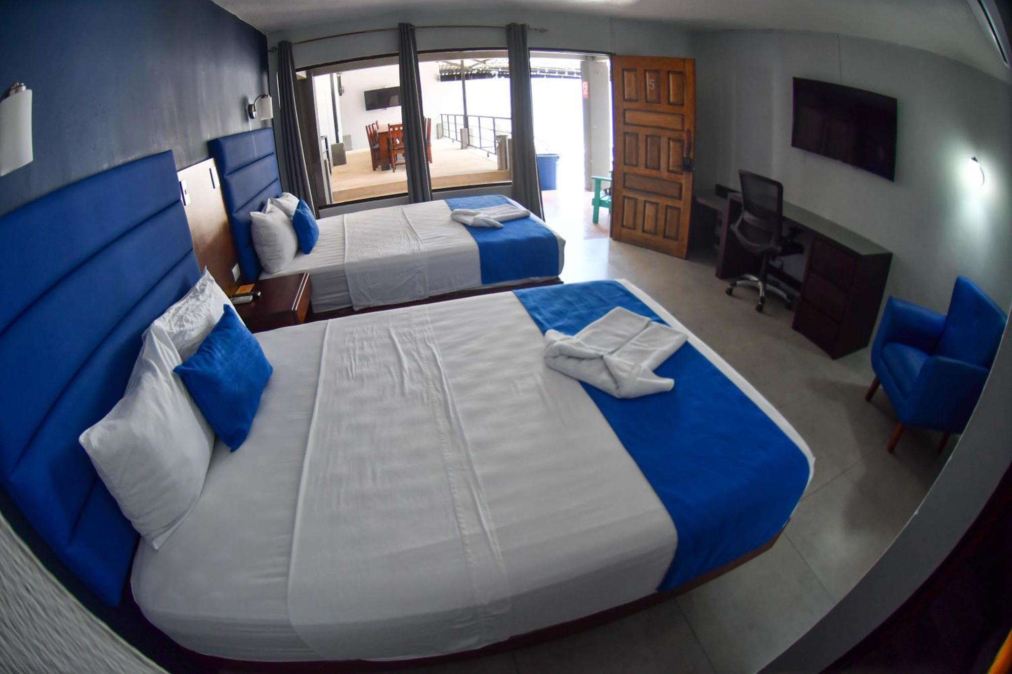 Republik Hotel, Bistro And Nightclub On Site 哈科 外观 照片